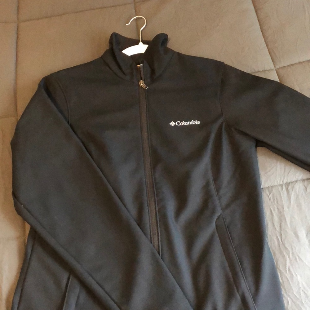 SMALL Columbia Shell Jacket